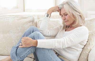 为什么更年期女性容易肥胖该怎样预防呢